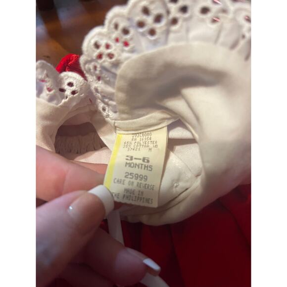0-3 month vintage Christmas dress - Picture 2 of 2